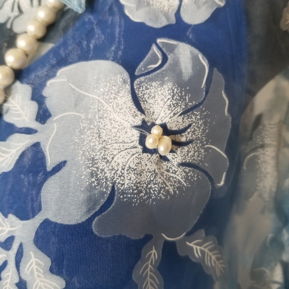 Graff by Um Company Sheer Floral Button Down Blouse Top with Real Pearls Large - Picture 2 of 7